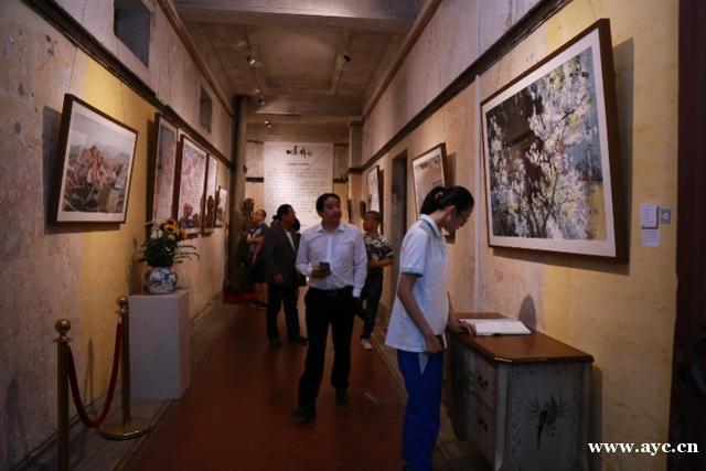 十年蜕变，旅法艺术家梁彤秀回家乡广州举办画展