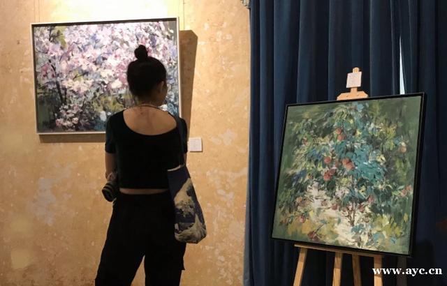 十年蜕变，旅法艺术家梁彤秀回家乡广州举办画展
