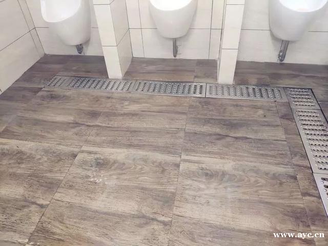 轻音乐配新公厕，完美！看荔湾老旧公厕如何大变身