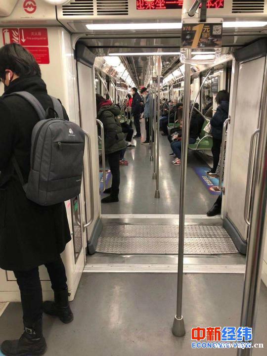 首轮“复工潮”来了！上班时感染新冠肺炎算工伤吗？
