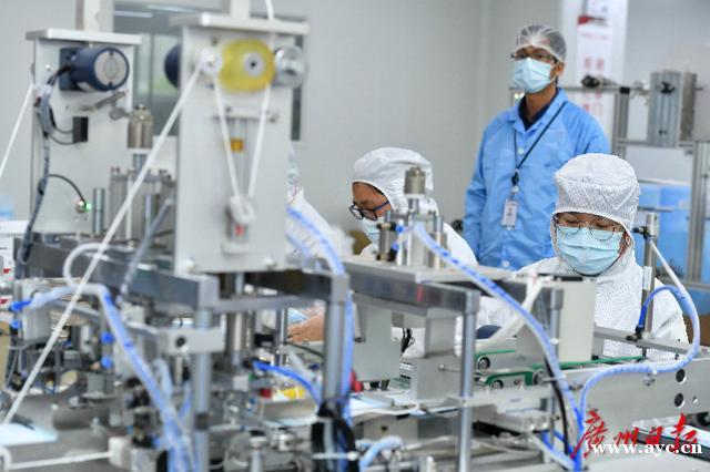 专访曾庆洪丨广汽自制口罩是为了缓解防控物资紧缺难题