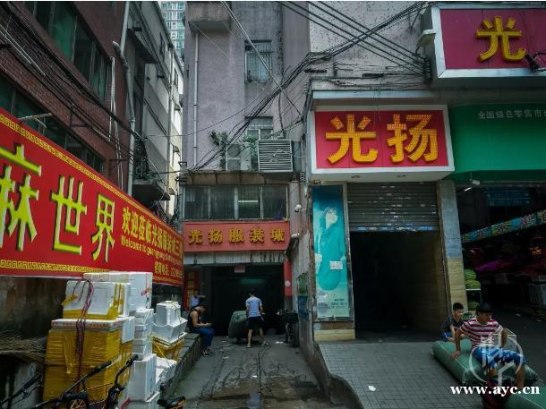电商冲击下逐渐衰败的千年商都广州，将靠网红再续辉煌？