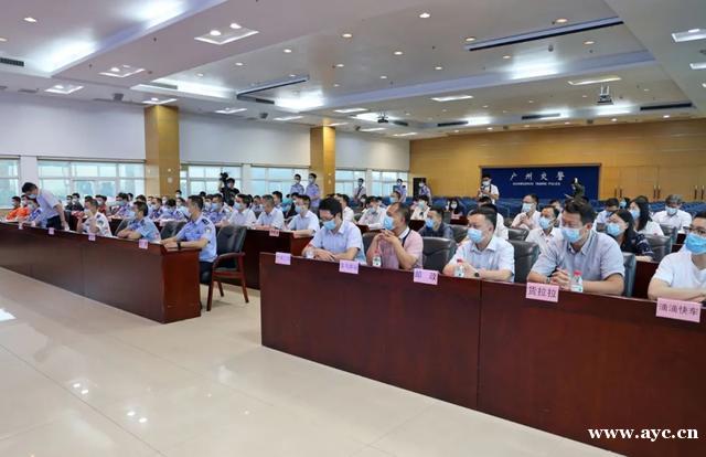 广州将在这些重点时段、路段开展“一盔一带”安全守护行动