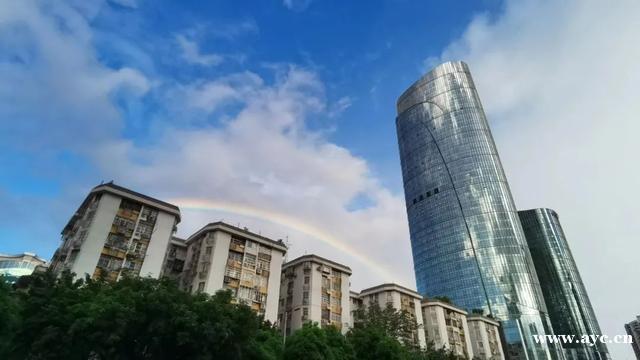 广州今天，再次惊现“双彩虹”，刷屏朋友圈