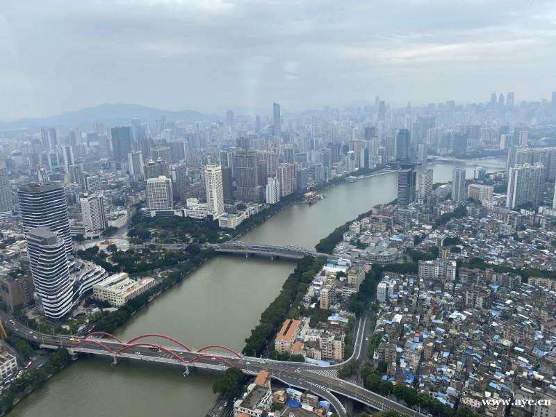 震撼！300米高空上俯瞰大美广州