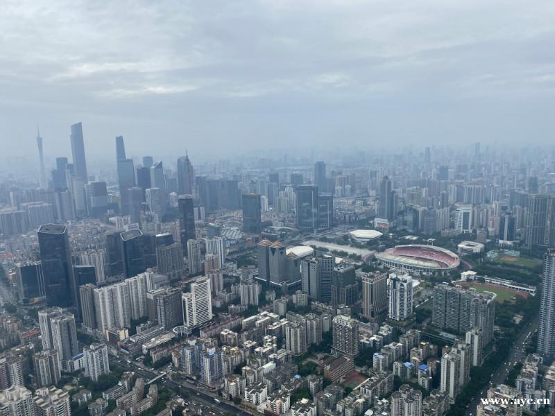 震撼！300米高空上俯瞰大美广州