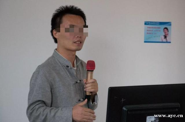广州某高校教师灌醉19岁女大学生，强制进行侵犯，称早就有想法想给她"家的温暖"
