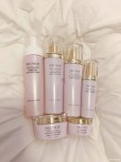 润泽少女肌水乳CP，名膜壹号梦幻美肌多效乳好用吗