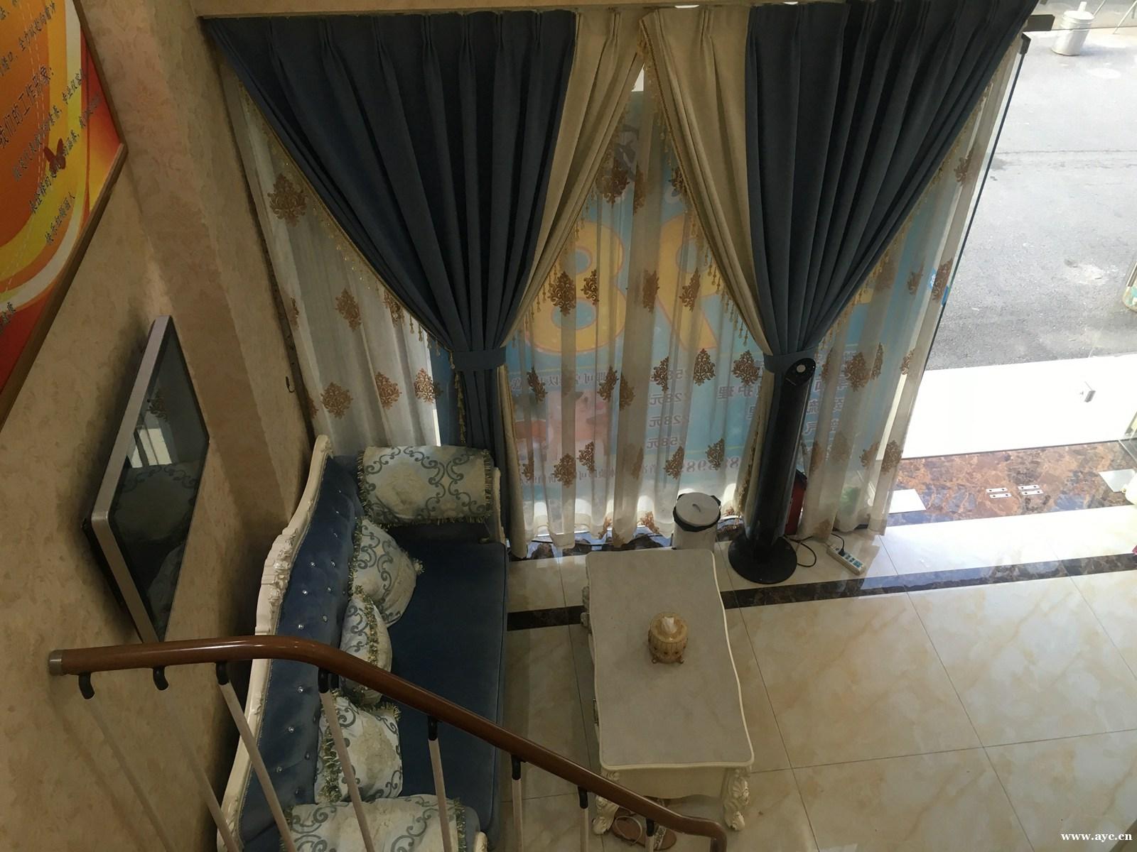 【旺铺】海珠区地铁口临街美容院转让 【旺铺】海珠区地铁口临街美容院转让