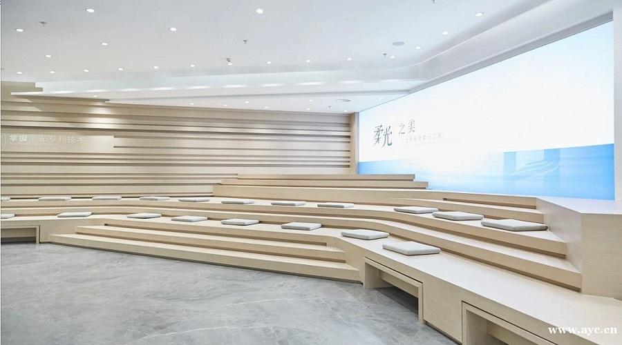 学院风格的阶梯讲堂就在不一样摄影基地 学院风格的阶梯讲堂就在不一样摄影基地