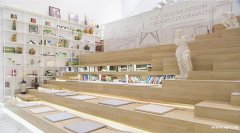 学院风格的阶梯讲堂就在不一样摄影基地