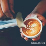 学咖啡去哪里学？广州欧米奇学咖啡培训怎么样