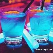 学调酒去什么学校好？广州欧米奇西点学校好不好