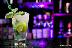 广州学调酒去哪里？广州欧米奇学调酒培训好不好