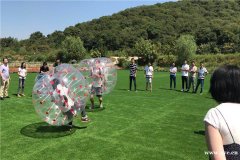 武汉的汉口区周边有一个烧烤生态园可以在周末天气好的时候跟朋友