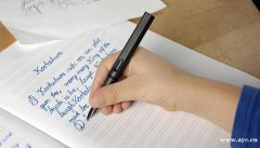 达晋编译：医学论文英语摘要写作的语汇修辞特点