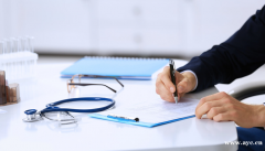 简析医学检验临床研究类论文的题目写作要点