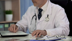 探讨受读者欢迎的医学科普文章的特点