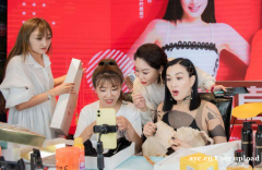 广州上海网红直播带货，服装护肤零食等都可接，冲双十二备年货节