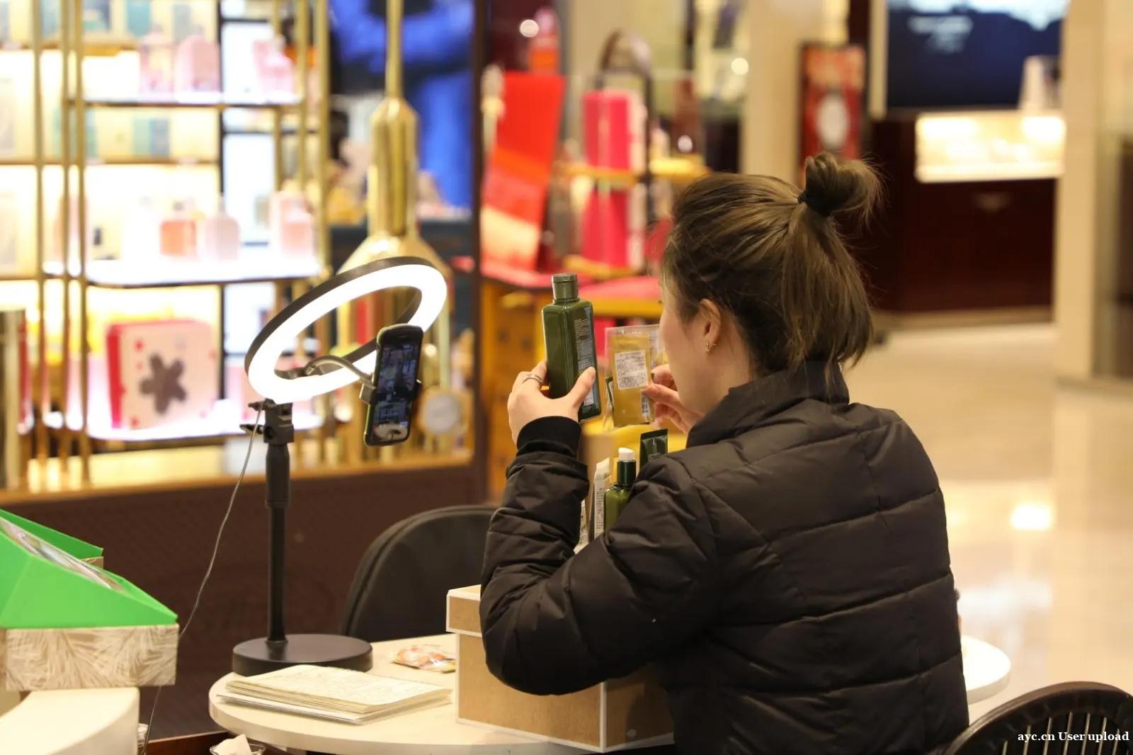 带货选品直播,抖音快手流量扶持,全类目,专场混播保量单坑多选 带货选品直播,抖音快手流量扶持,全类目,专场混播保量单坑多选