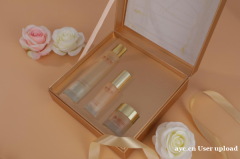 重磅新品，即将上市｜郑明明润妍舒养抗皱套组，一套留驻胶原