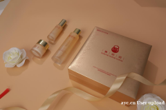 应对肌肤衰老迹象，郑明明润妍抗皱套组你值得拥有