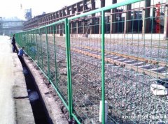 框架护栏网 质量好 使用年限长 华川鼎泰交通