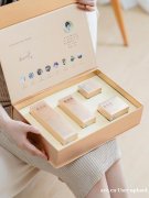 郑明明金致焕颜系列怎么样？默默发光的黄金抗衰护肤品