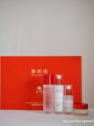 郑明明哪个系列最好用？郑明明贻贝修护赋活套组有用吗？