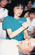 为美丽奋斗一生的国际美容教母郑明明教授