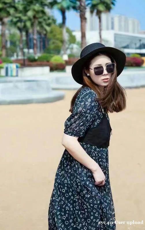 品牌折扣女装 一手女装货源 品牌尾货批发 专柜原单正品 品牌折扣女装 一手女装货源 品牌尾货批发 专柜原单正品