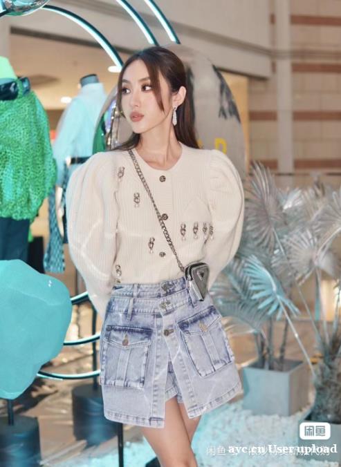 依妙女装特卖 正品保证 放心购买 依妙女装特卖 正品保证 放心购买