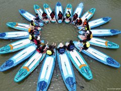 佛山玩水这个地方很哇塞，桨板活动公司出游很OK