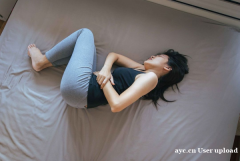 姨妈期痛到打滚？不用硬吃布洛芬，这招帮你告别痛经